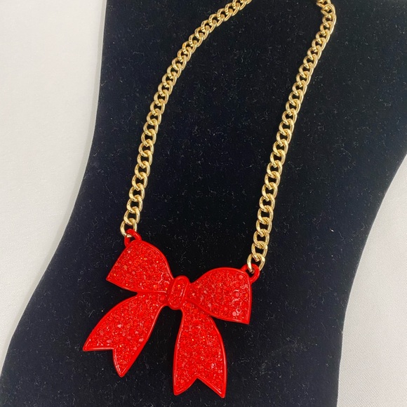 Red Rhinestone Bow Necklace - Picture 2 of 2